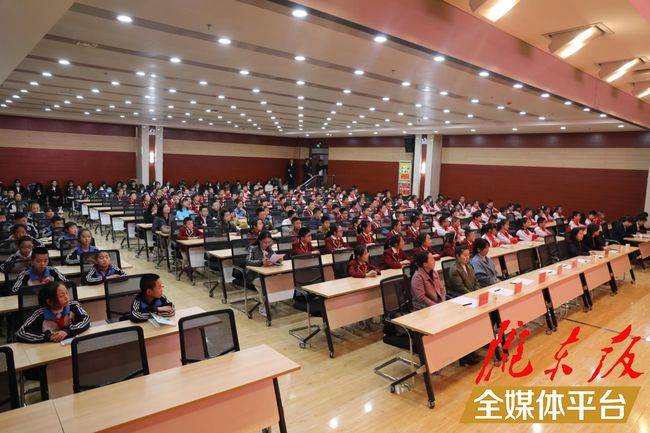荐书,演书和找书!陇东学院图书馆上演别样"读书会"