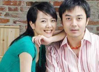 原创汪涵前妻甜美大气,现任妻子成熟有气质,两任妻子都是同事,真巧