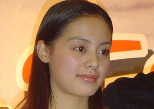 捧不红的女明星,16年演38次女主也捧不红,隐退后至今单身