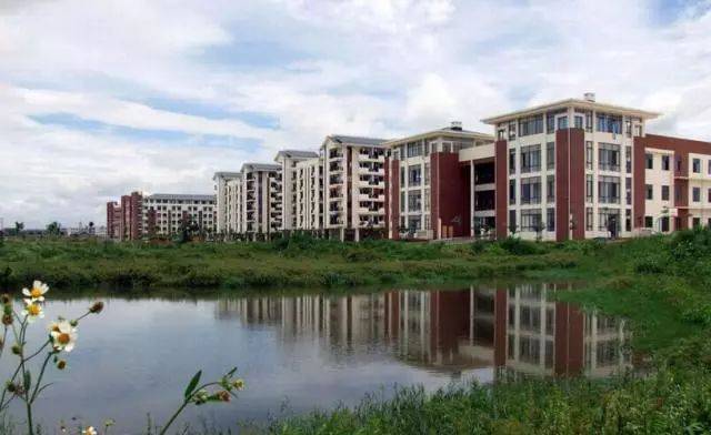 这所双非大学,名气小,却为越南培养了近50位领导人,实力惊人!