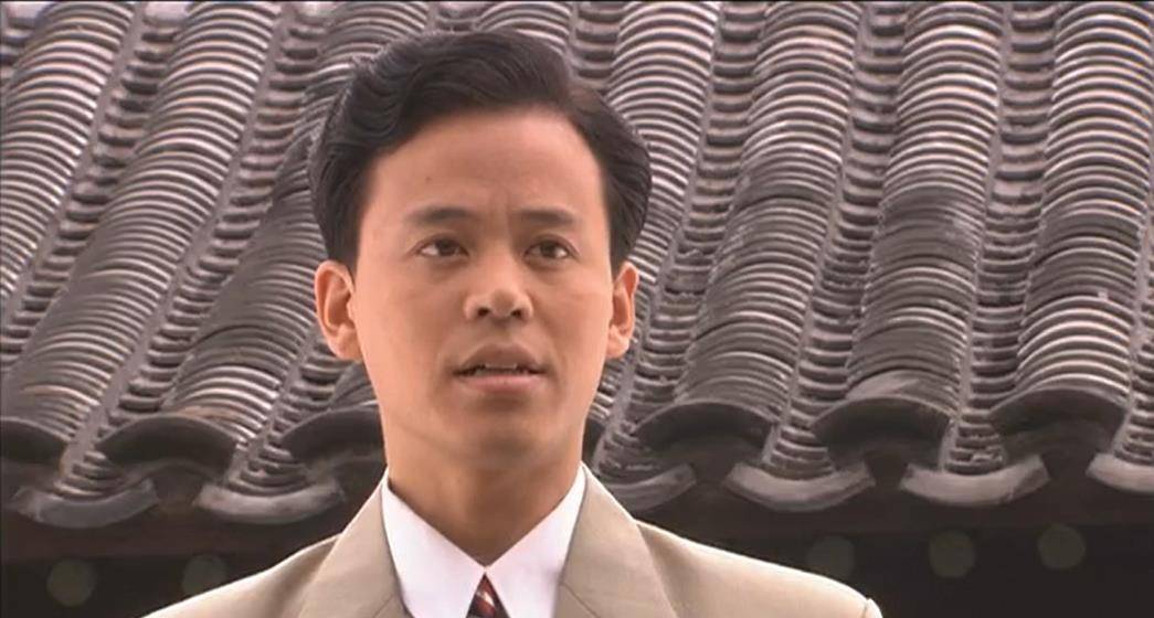 白佳丽的丈夫何洛甫结婚后没几天就要回广州,他告诉白景琦北伐要开始