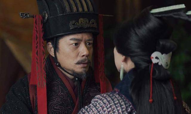 原创吕不韦被一句话逼死,嬴政为何要这样做?帝王红线无人能践踏