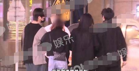 李莎旻子男友疑曝光,与隔壁老樊挽手外出会友,十指相扣频撒狗粮