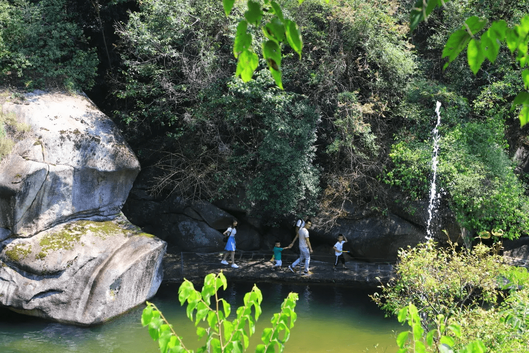 519中国旅游日西峡恐龙园龙潭沟五道幢携手倾情巨惠