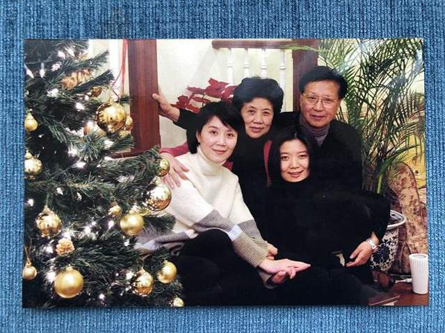 她是著名演员娜仁花,林芳兵,张晓敏,张晓林,臧金生等在北京电影学院