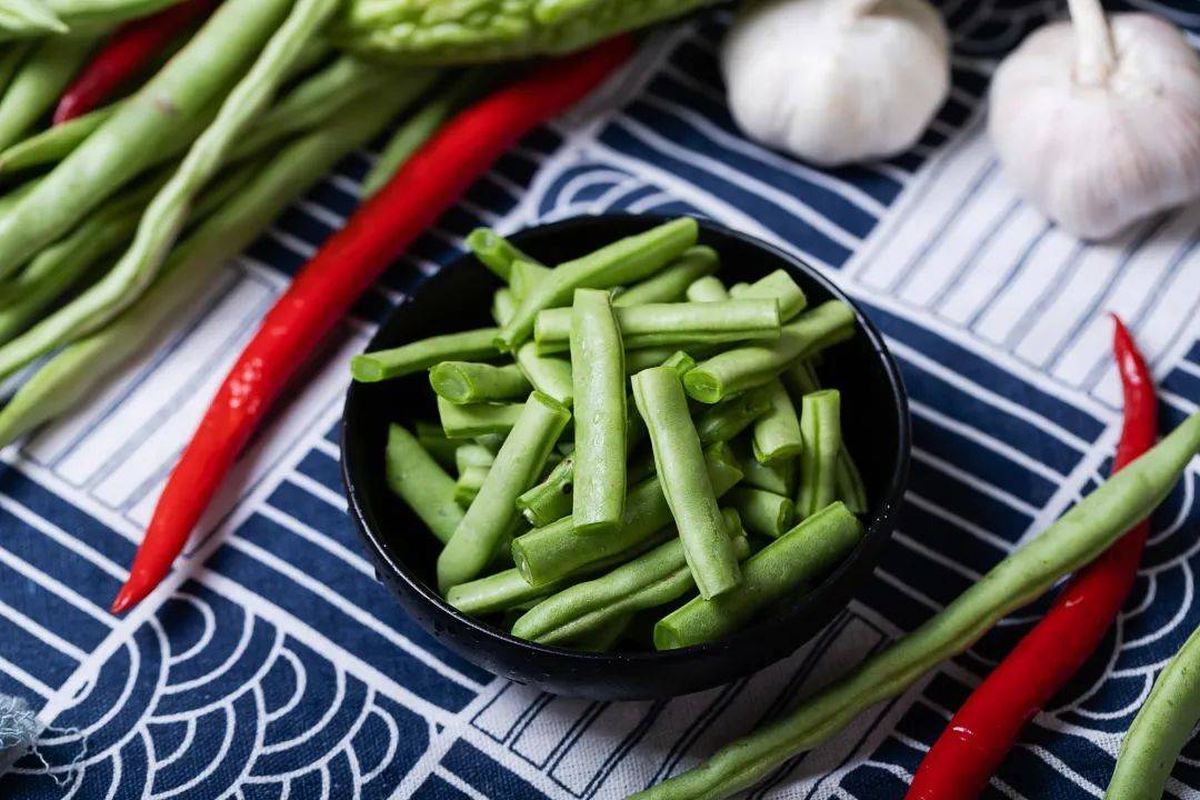 皂素主要在四季豆的外皮内, 凝集素和皂素只要加热至100℃以上,使