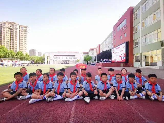 献礼建党百年 争当入队先锋——郑州市惠济区实验小学