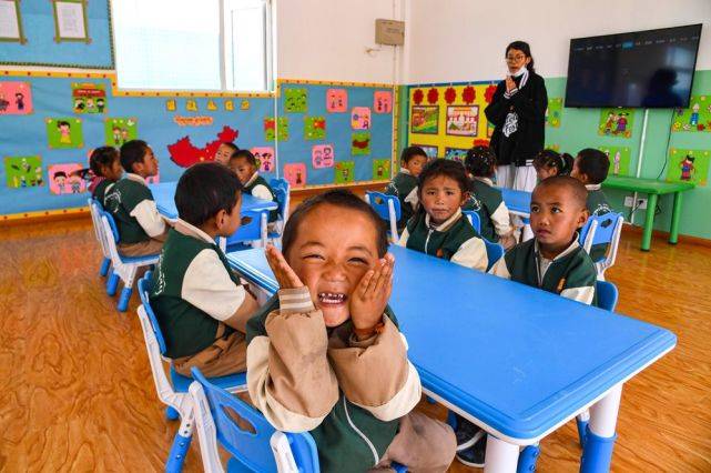 28所标准化乡村幼儿园交付使用 西藏学前教育巨变