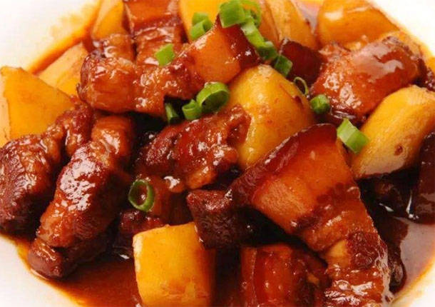 夏天孩子运动增加容易饿,嘴馋大荤菜,滋溜冒油,补钙运动体质好