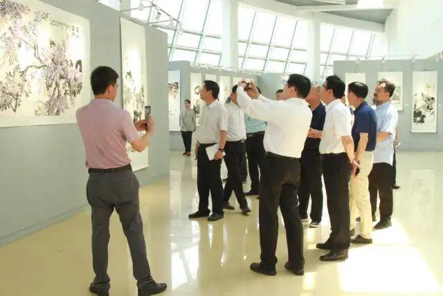 喜迎南阳师范学院建校70周年苏允波师生书画展开幕式