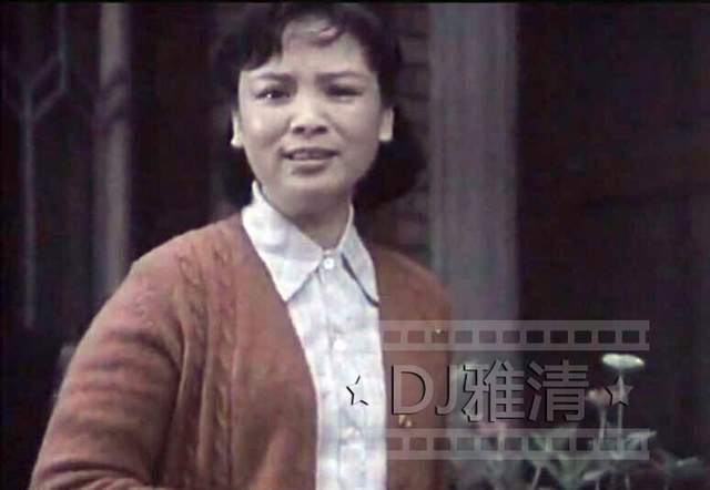 然而1987年,他却被同厂的女演员王雁和编剧陈立洲夫妇告上法庭,起诉