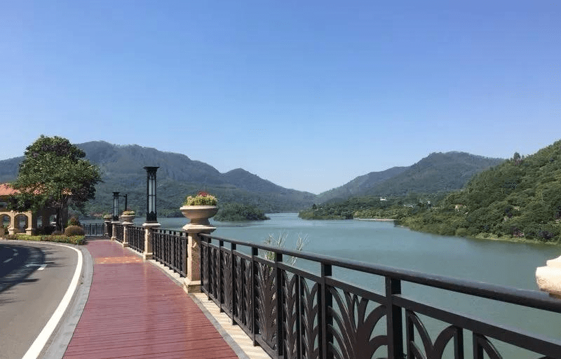广州【百花山庄御景园】别墅凭什么卖上亿元一栋,2021最新解析
