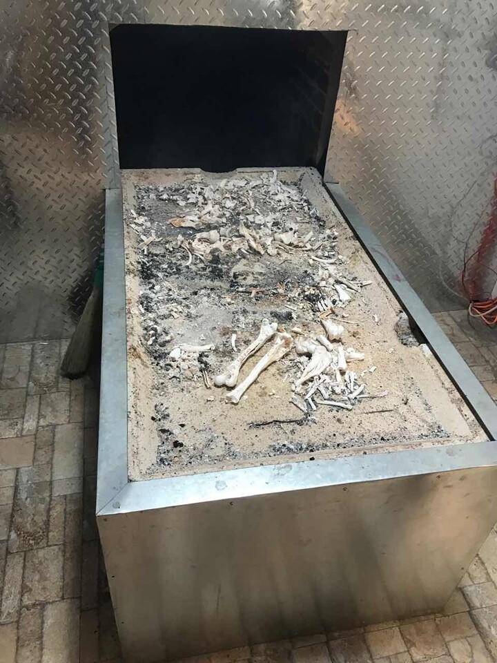 火葬场是如何将人类进行火化的,骨灰最终都会变成什么?