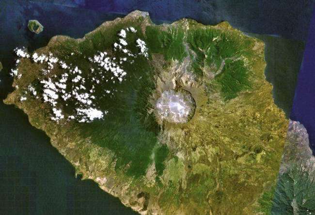 世界各地的人们,都没有立即注意到坦博拉火山爆发
