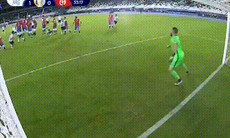 原创多角度回看梅西任意球!20米彩虹越过人墙 会拐弯,他当点球踢