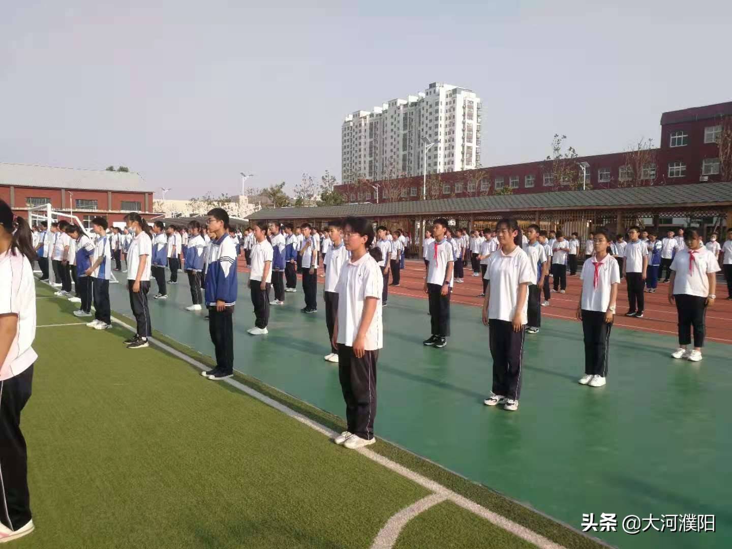 雨后大扫除不留死角—濮阳市油田第五中学全力开展清洁校园活动