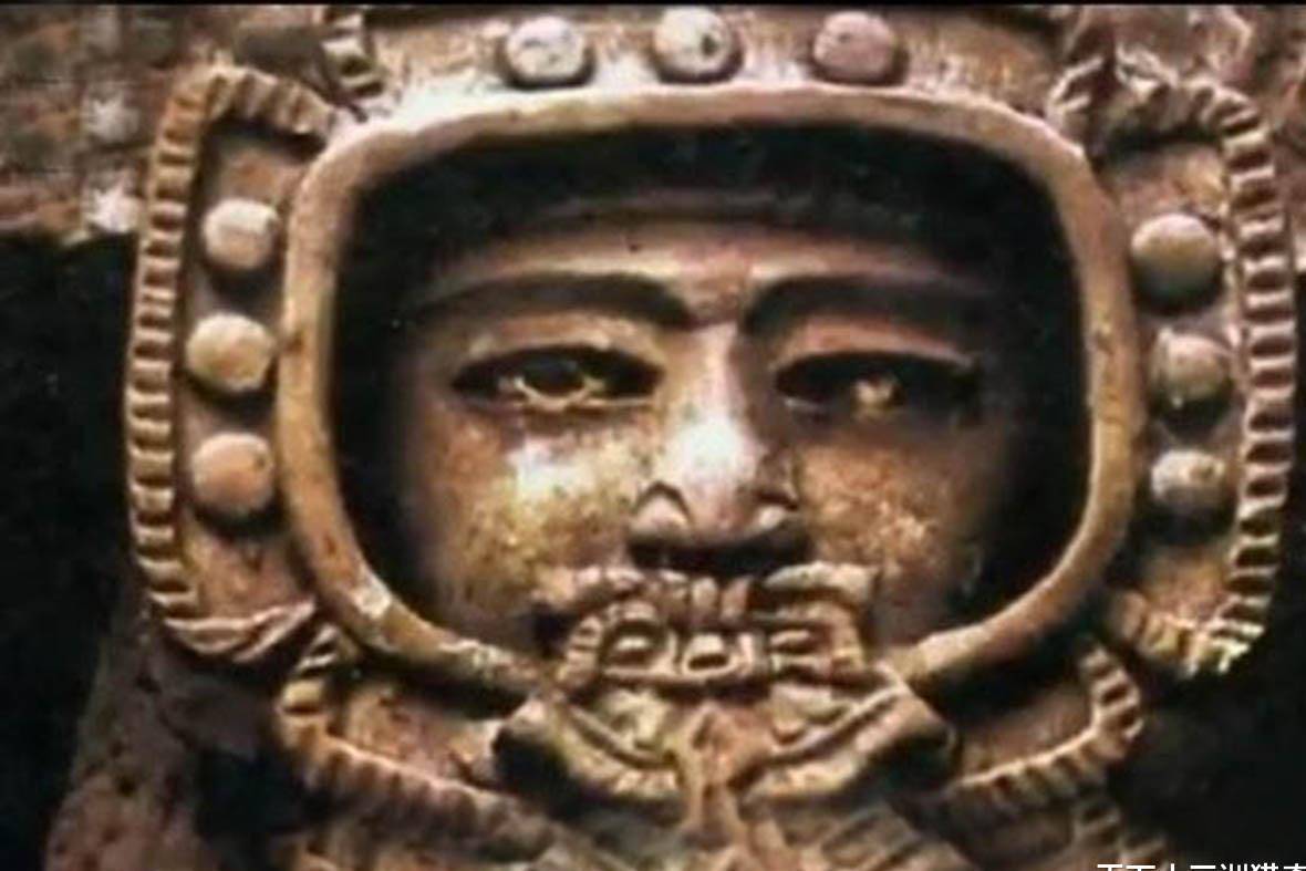 玛雅人的消失与外星人有关吗?玛雅文明之谜,其雕塑现宇航员形象