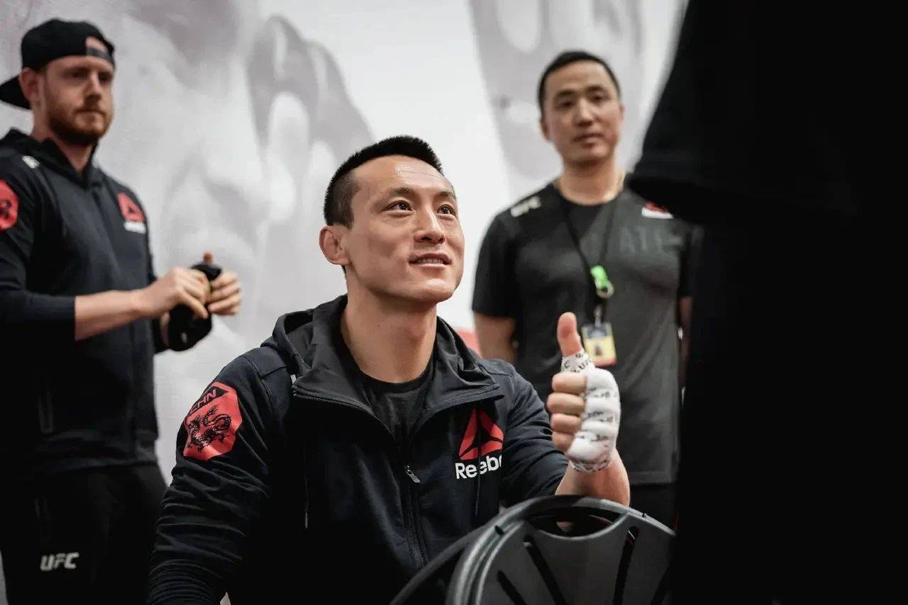 我们把目光转向ufc,宋克南,宋亚东,傲日其楞,梁娜,沙依兰,茸主,张伟