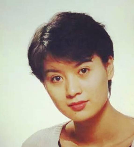 史兰芽婚恋史:三婚两离,五位前任,陈道明,巍子都在其中