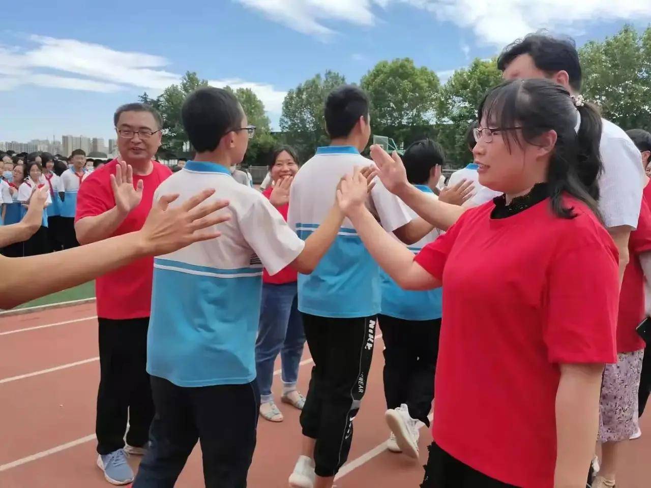 邢台市第十四中学2021届毕业典礼暨中考壮