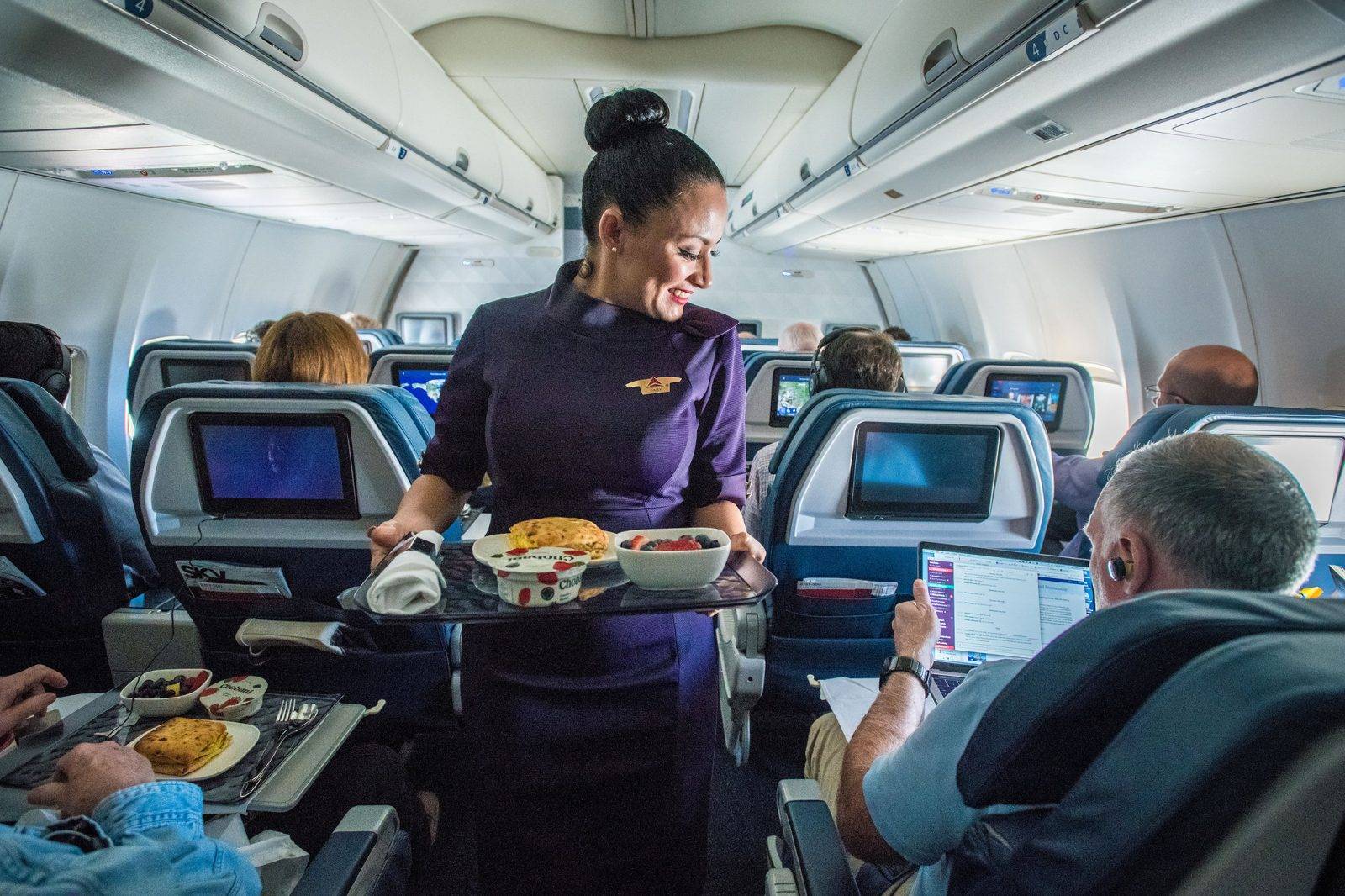 达美航空重新招聘空姐,并加快其他部门的招聘速度!
