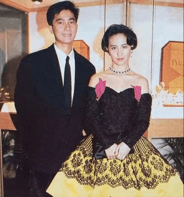 与张国荣相提并论他,恋上何超琼,却被赌王棒打鸳鸯,却