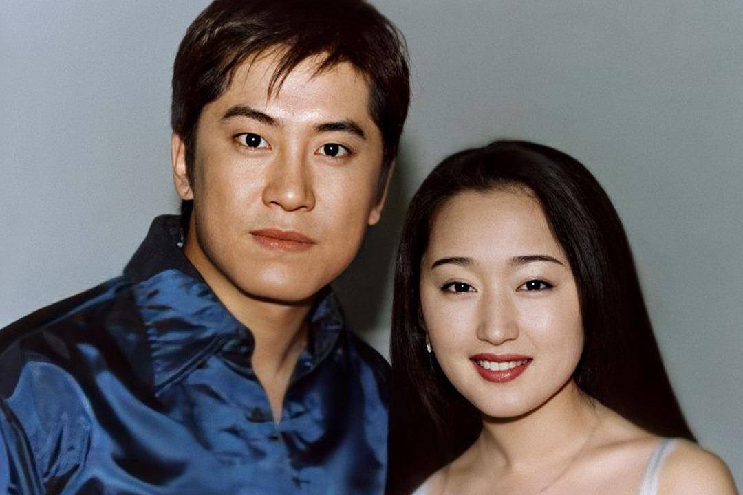 50岁的杨钰莹才是真狠茬?_赖文峰