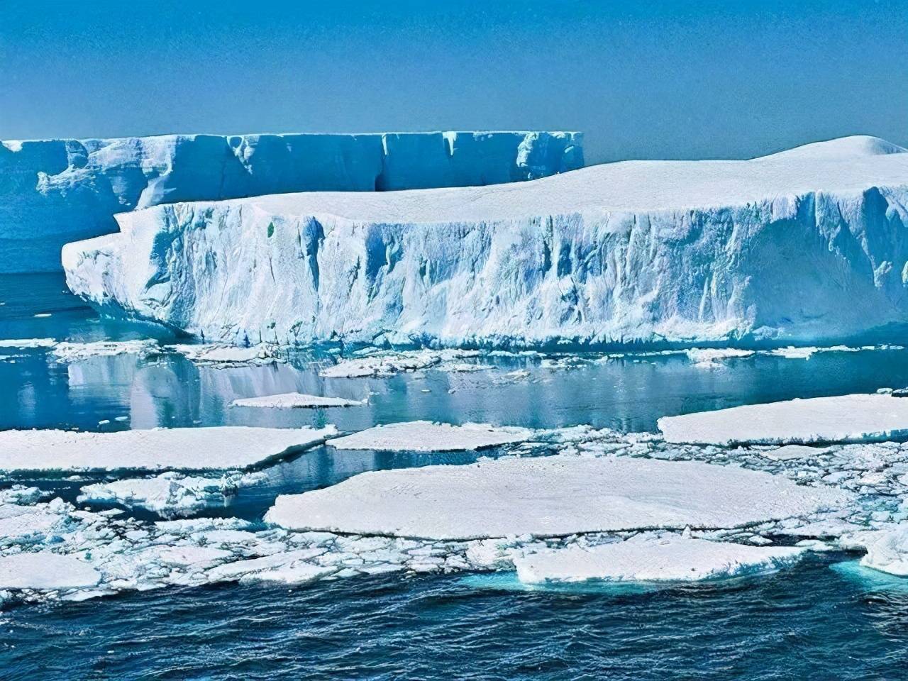 原创地球太热了:南极高温创纪录,北极最后的冰区融化,北美洲现热穹