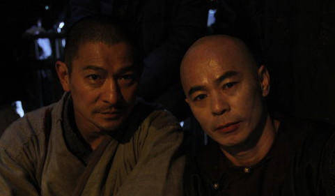 他把李连杰脸打肿,却被赵文卓打晕差点死掉,知道真相后沉默许久