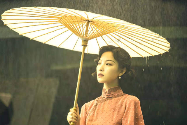 原创倪妮出演《1921》获好评,不仅造型吸睛,还让经典唯美的一幕定格