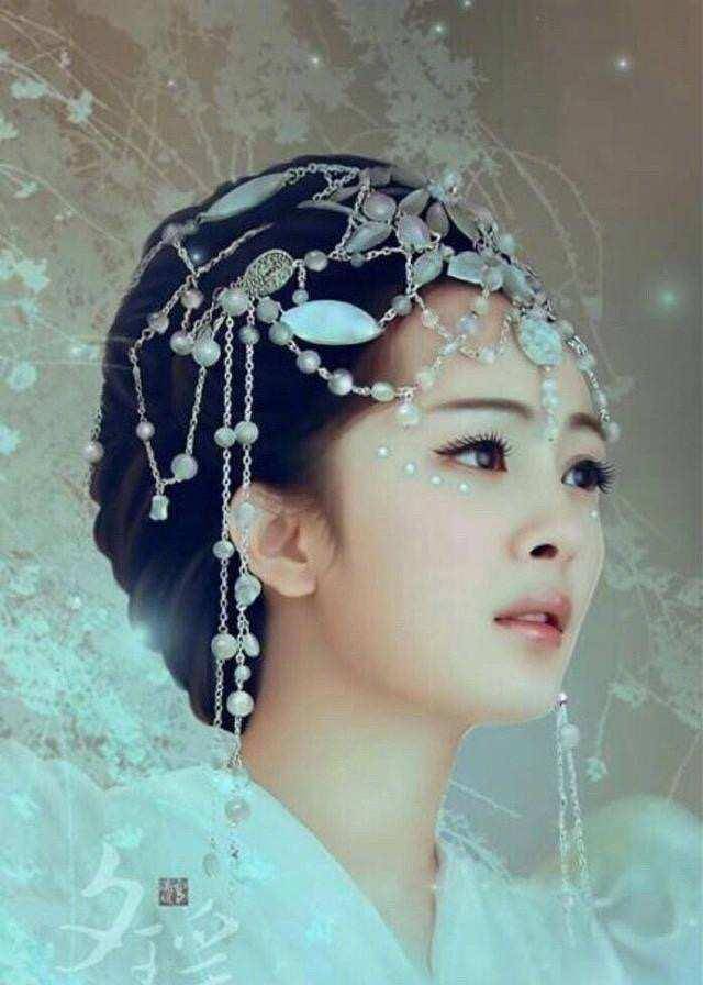女星古装最美扮相大pk,刘亦菲才第五,杨幂第二,她第一
