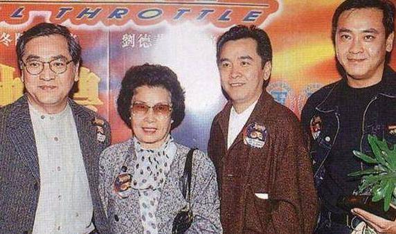 长成后的尔冬升,身高1.
