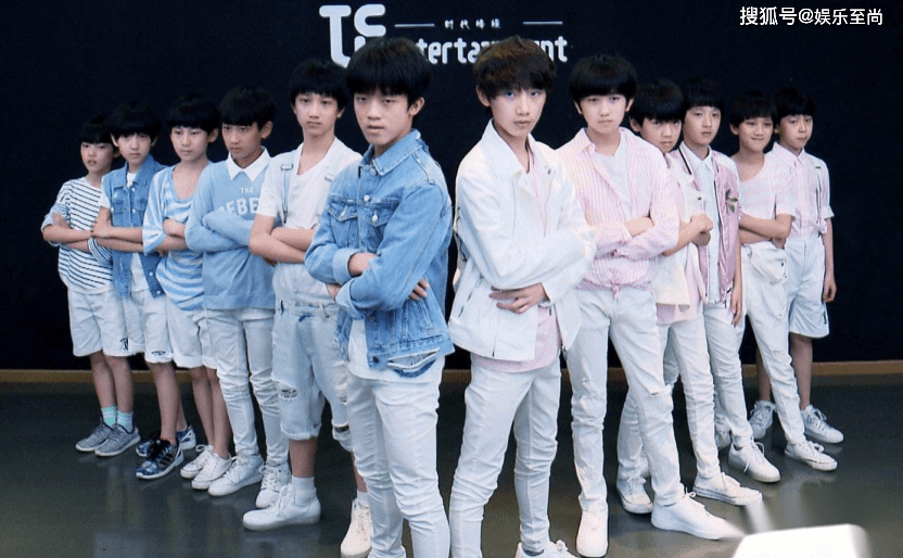 宝藏男孩严浩翔时代少年团里唯一出道三次的成员吸粉77万