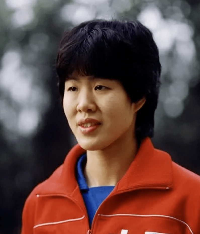 奥运冠军后代:邓亚萍儿子15岁拿8块奖牌,郎平女儿因国籍受争议