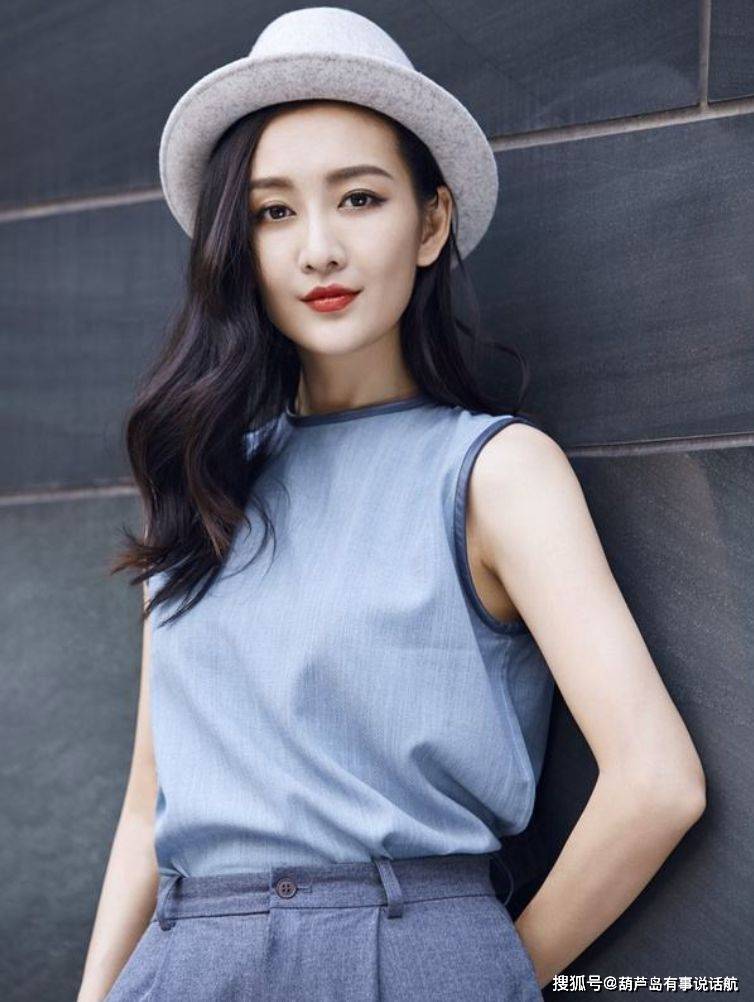 王鸥御姐范十足,也太美了吧!她长得很漂亮,但是至今还是单身
