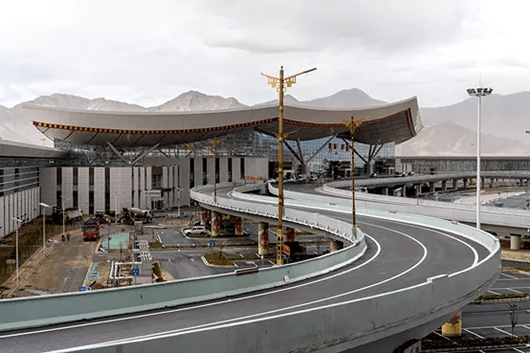 总投资3907亿元世界海拔最高的机场拉萨贡嘎机场正式投运