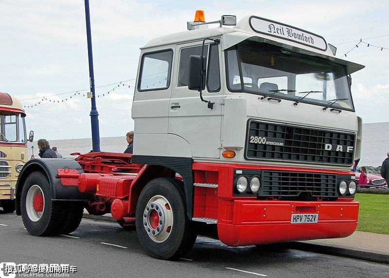 荷兰达夫早年产的美式长头卡车车主上世纪80年代买的现在还能开