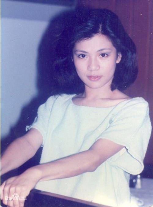 "俏黄蓉"翁美玲的感情史,和她去世的前因后果!