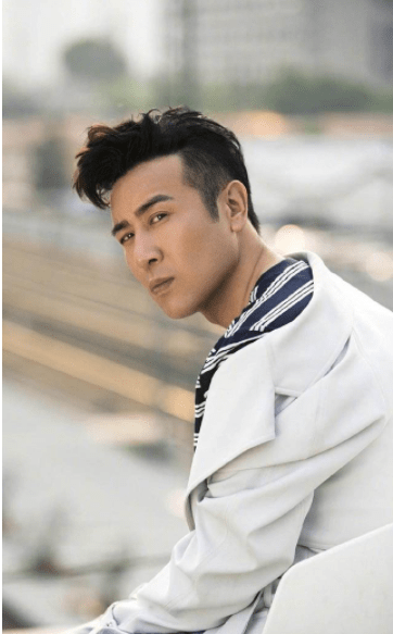 于和伟的低调情史,与妻子相爱30年不离不弃,从艺20年仅一段绯闻!