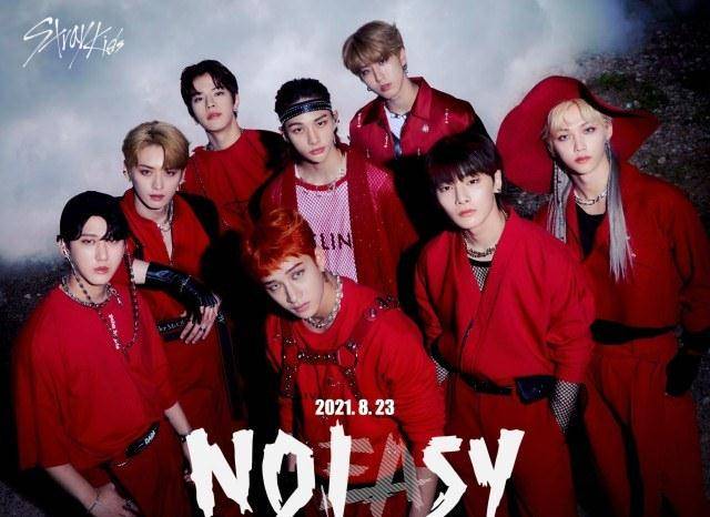 stray kids 正规二辑《noeasy》预售突破83万张!