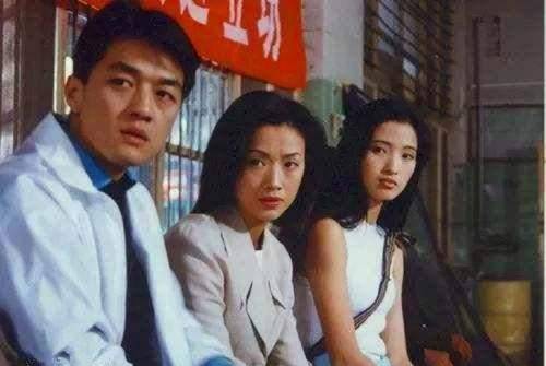 2002年,吴倩莲突然收到一封请帖,原来前男友庹宗华要结婚了,只是新娘