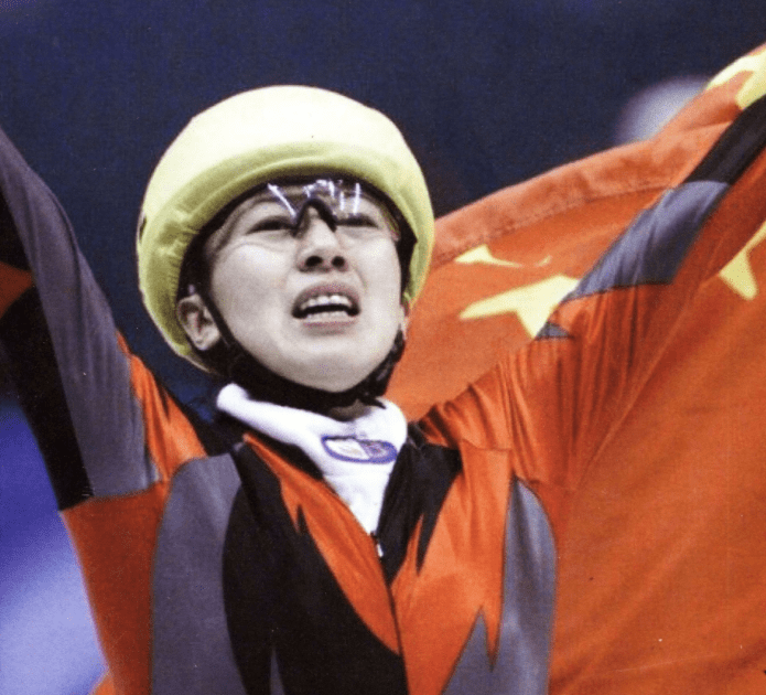 中国第一位冬奥会冠军 59冠