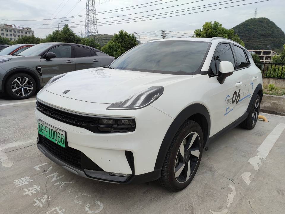 选择领克06phev,省钱又省心