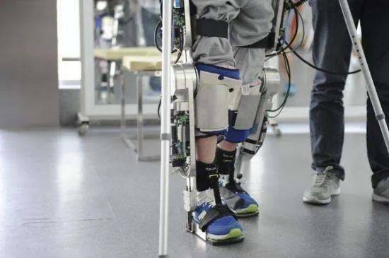 新型康复辅具——下肢外骨骼机器人 如何走进寻常百姓