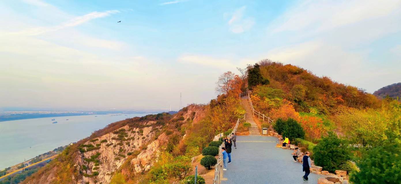 原创南京一座主峰高190米的山,山峦延绵起伏,门票免费