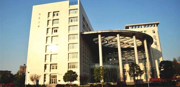 一听华东,很多人以为华东交通大学是在上海,其实是在江西省会 南昌