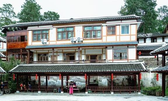 原创贵阳乌当藏着个国家级少数民族特色村寨,还是名副其实的天然氧吧