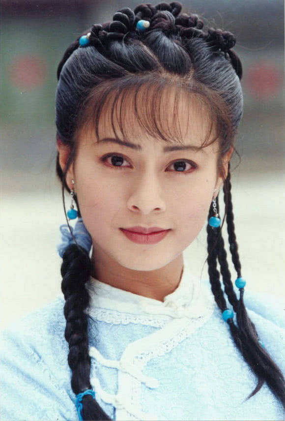 少年方世玉中四位女演员何美钿不是最美谢娜是来搞笑的吧