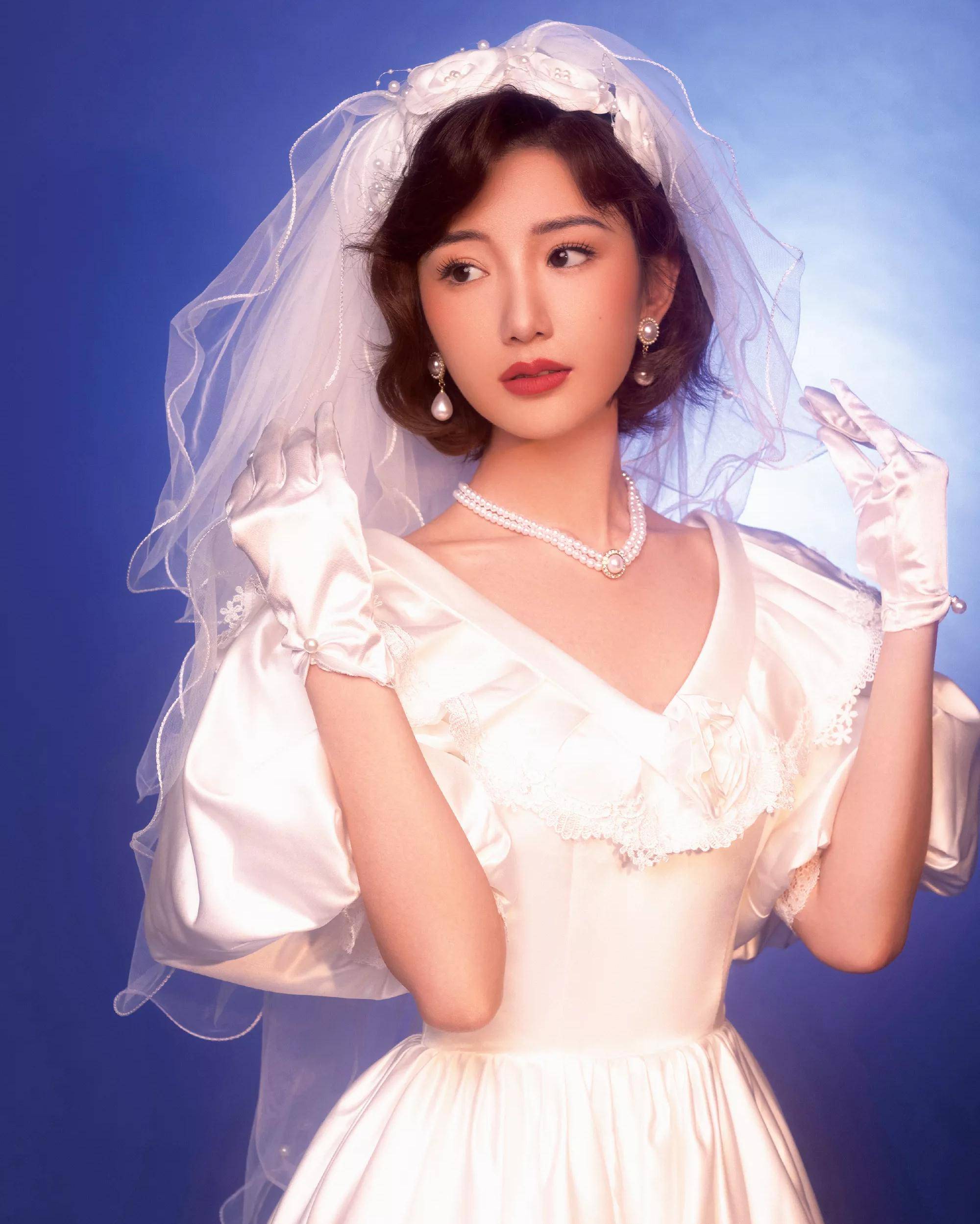 这18位女星的婚纱照太美了,都说女人最美是出嫁时,果然诚不欺我