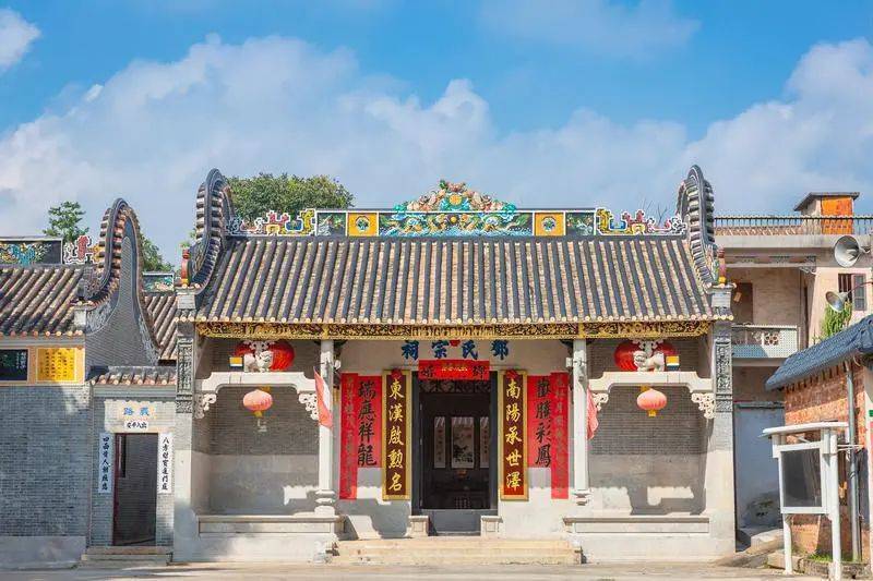 中灶邓氏宗祠:古祠育新风 家风代代传